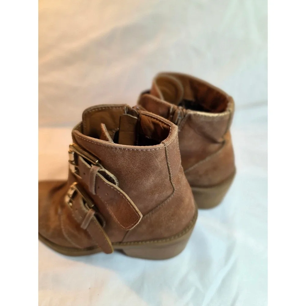 Justice ankle boots